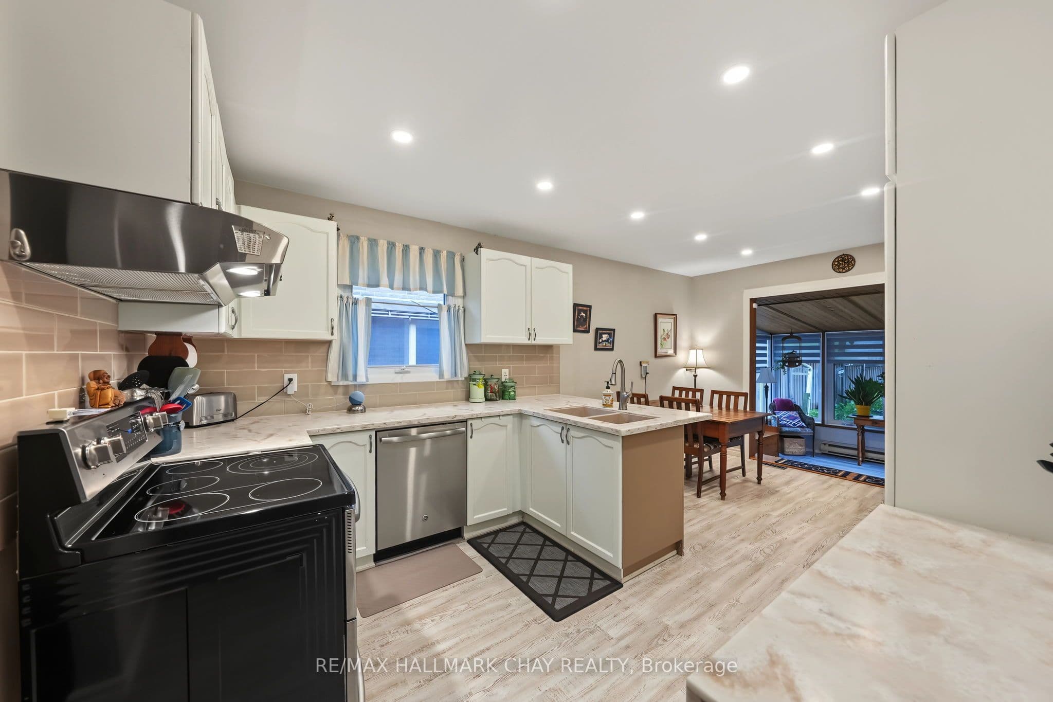 66 Hutchinson Drive, New Tecumseth, ON L9R 1M2