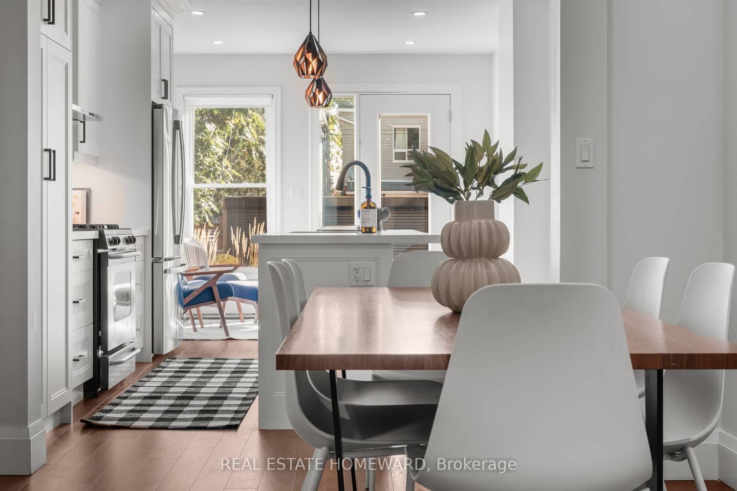 43 Caroline Avenue, Toronto, ON M4M 2X6