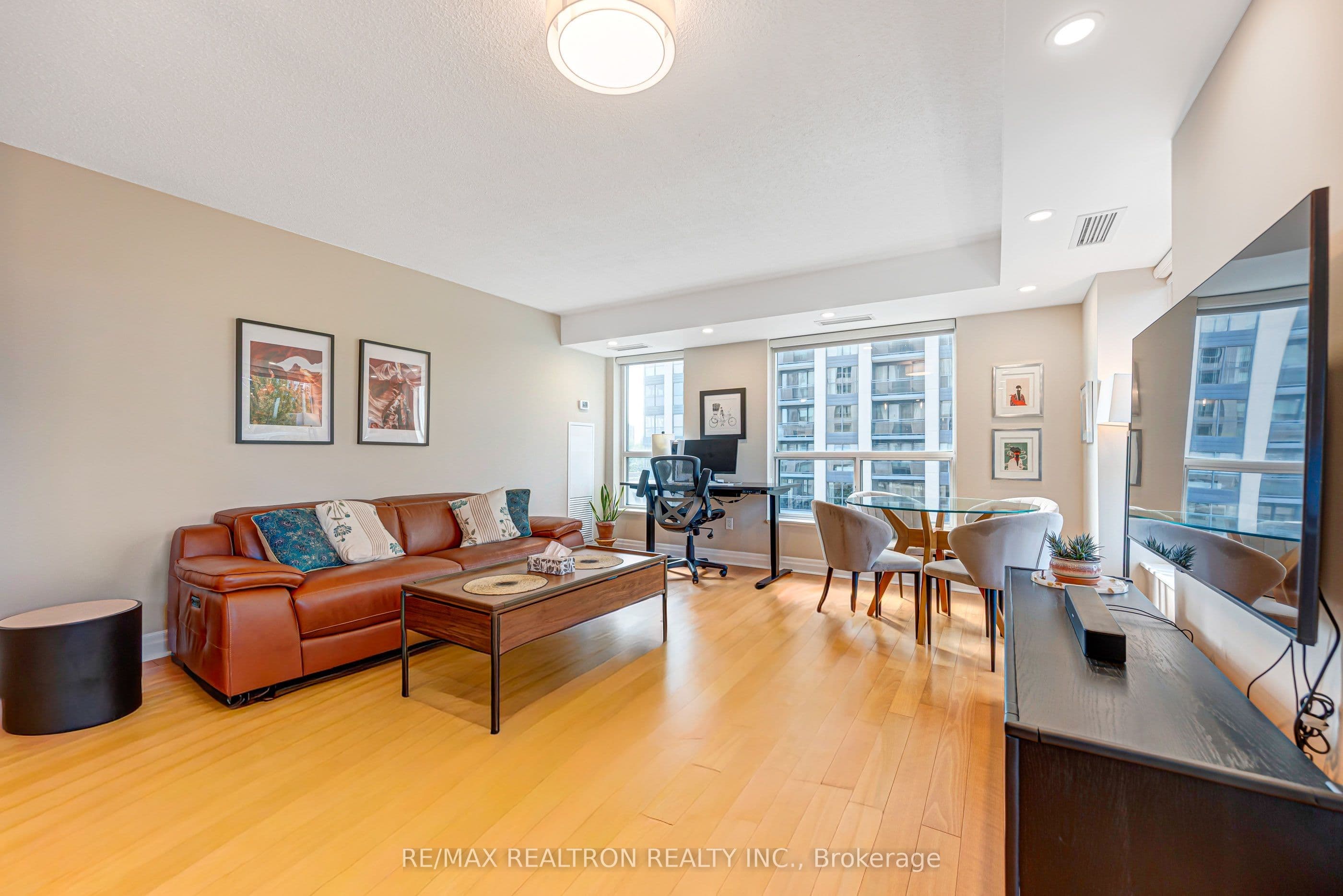 188 Doris Avenue 515, Toronto, ON M2N 6Z5