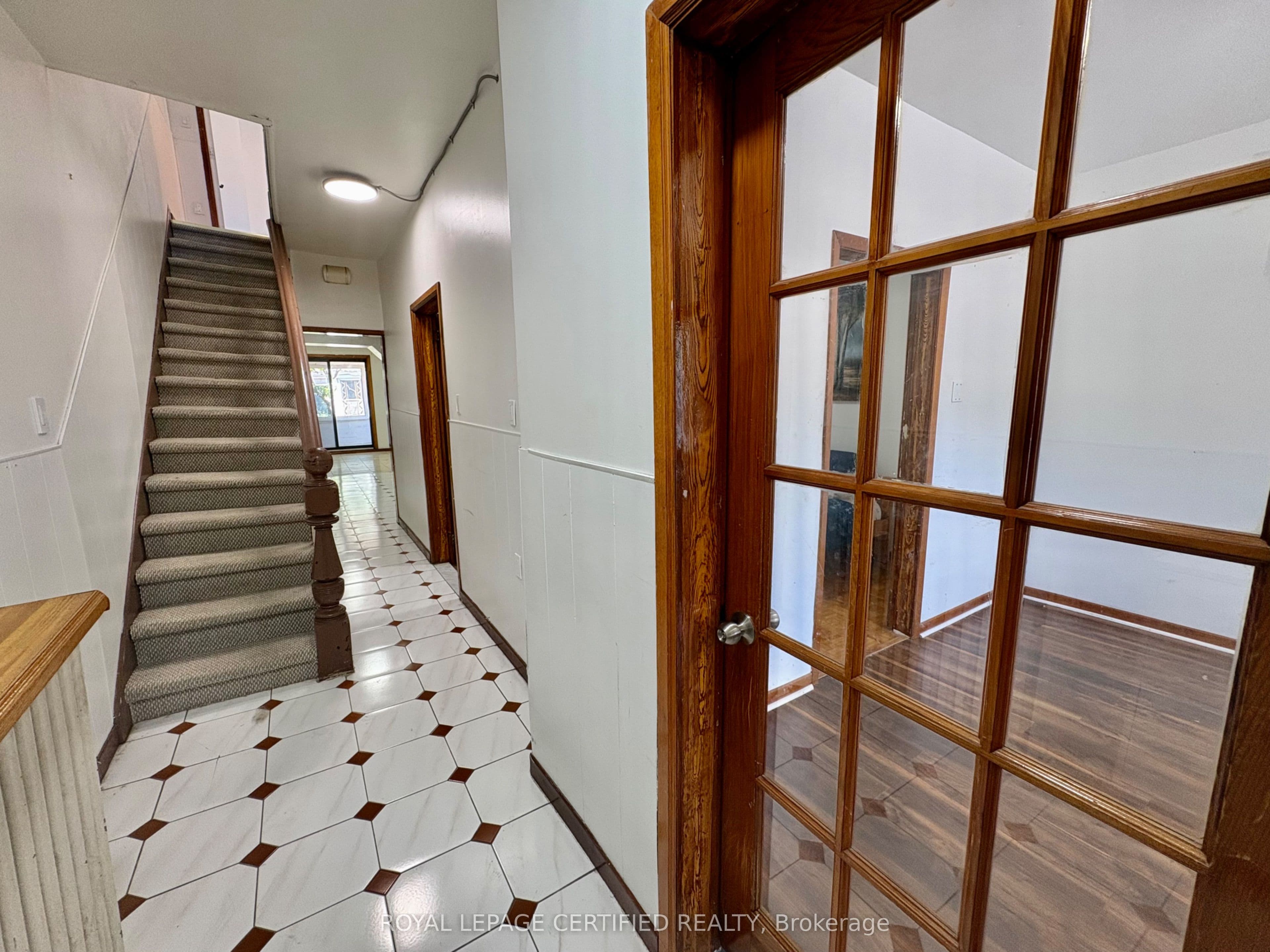 36 Mitchell Avenue, Toronto, ON M6J 1B9