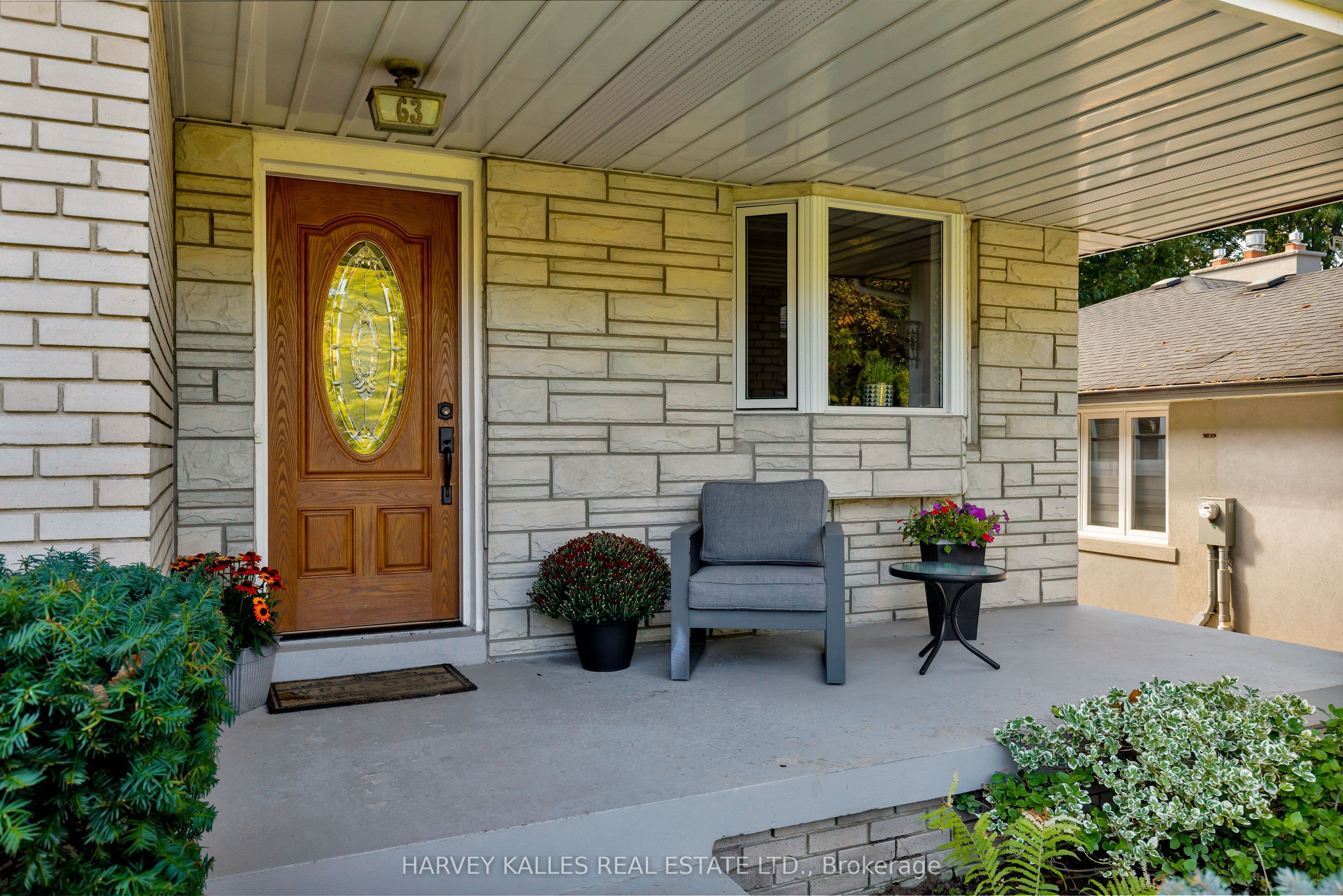 63 Twyford Road, Toronto, ON M9A 1W5