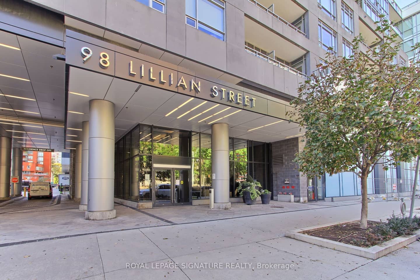 98 Lillian Street 1913, Toronto, ON M4S 0A5