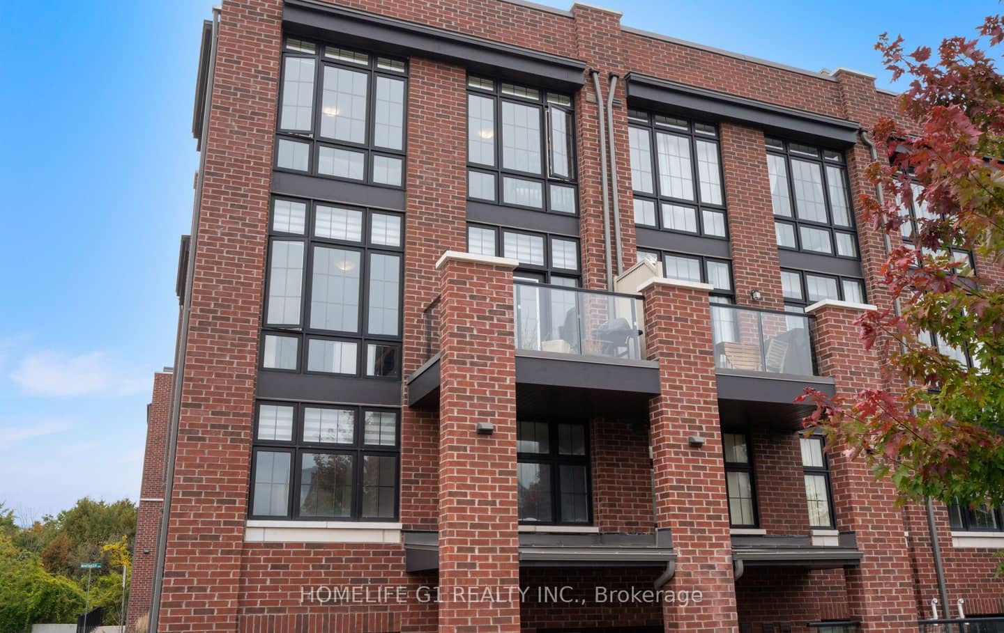 1 Whitaker Way, Whitchurch-Stouffville, ON L4A 0W5