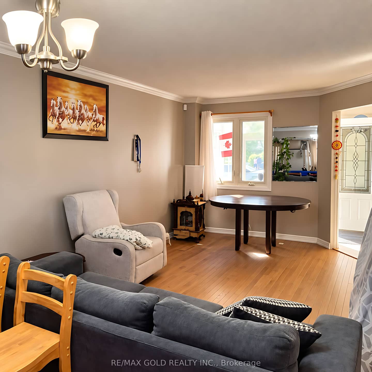 32 Steven Court, Brampton, ON L6Z 3A7