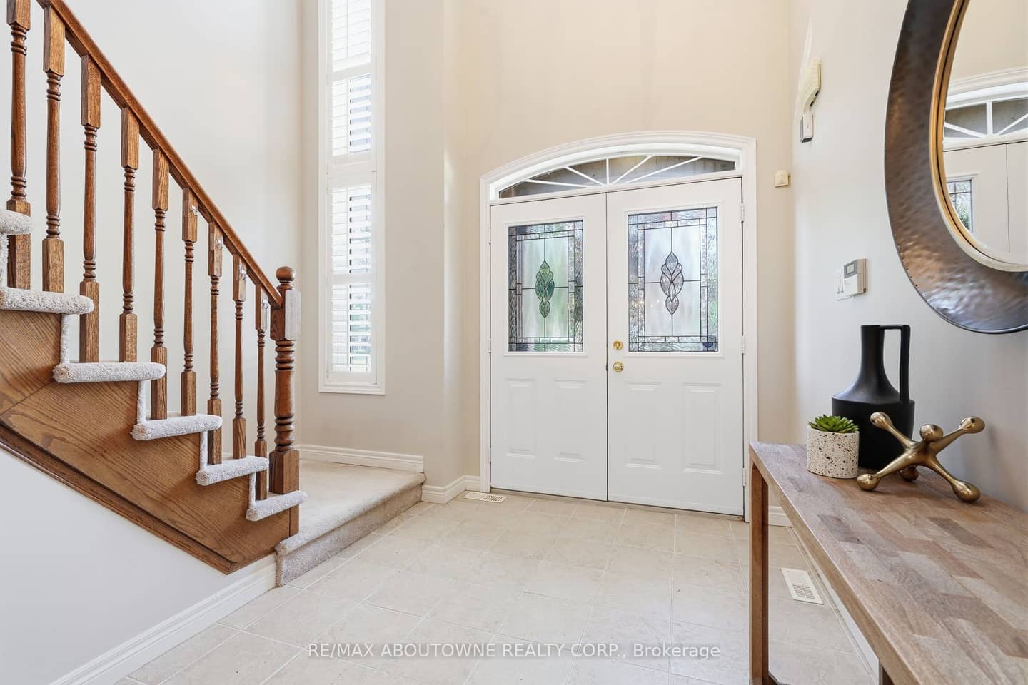 2381 Grand Oak Trail, Oakville, ON L6M 4V4