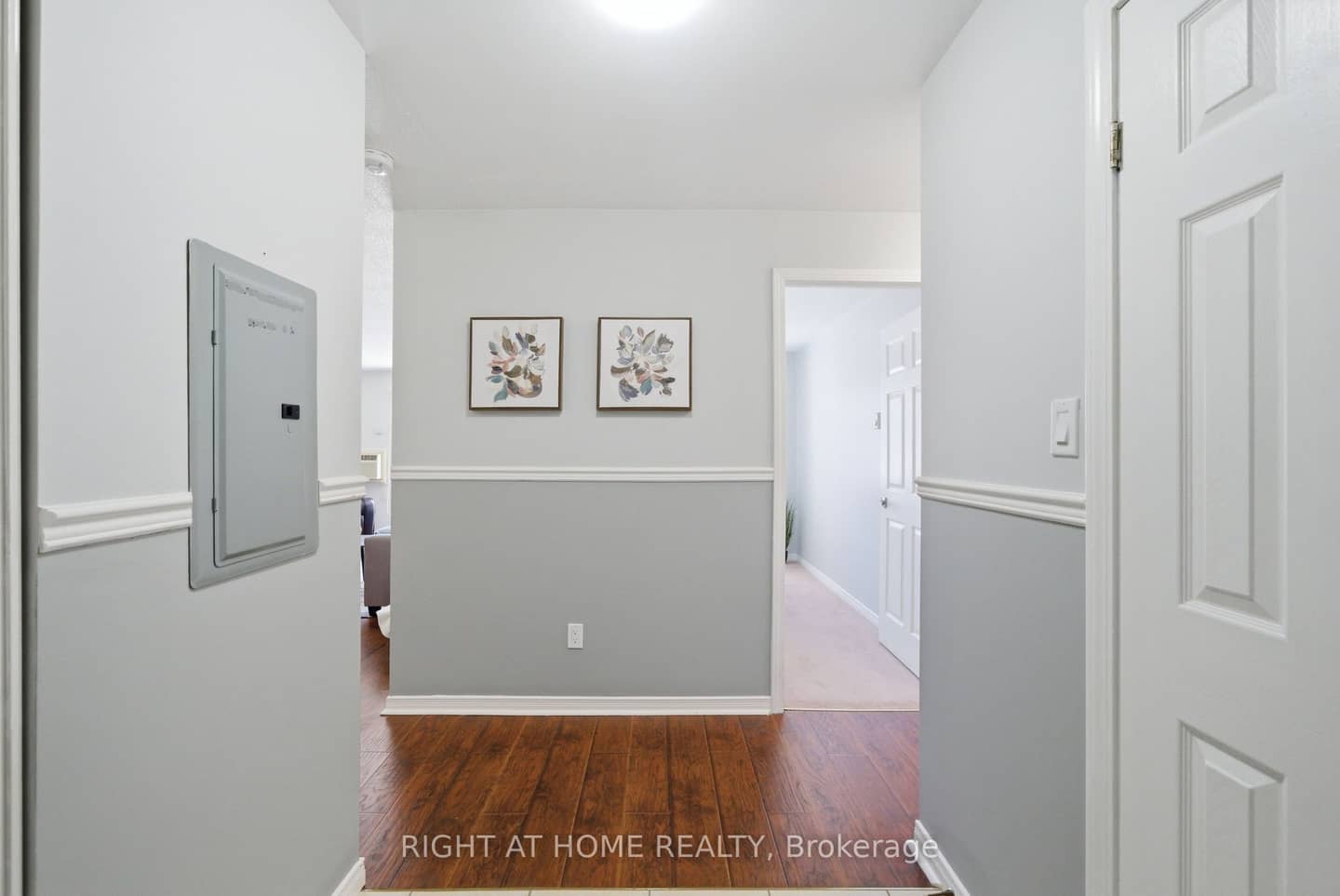 91 Aspen Springs Drive 102, Clarington, ON L1C 5J9
