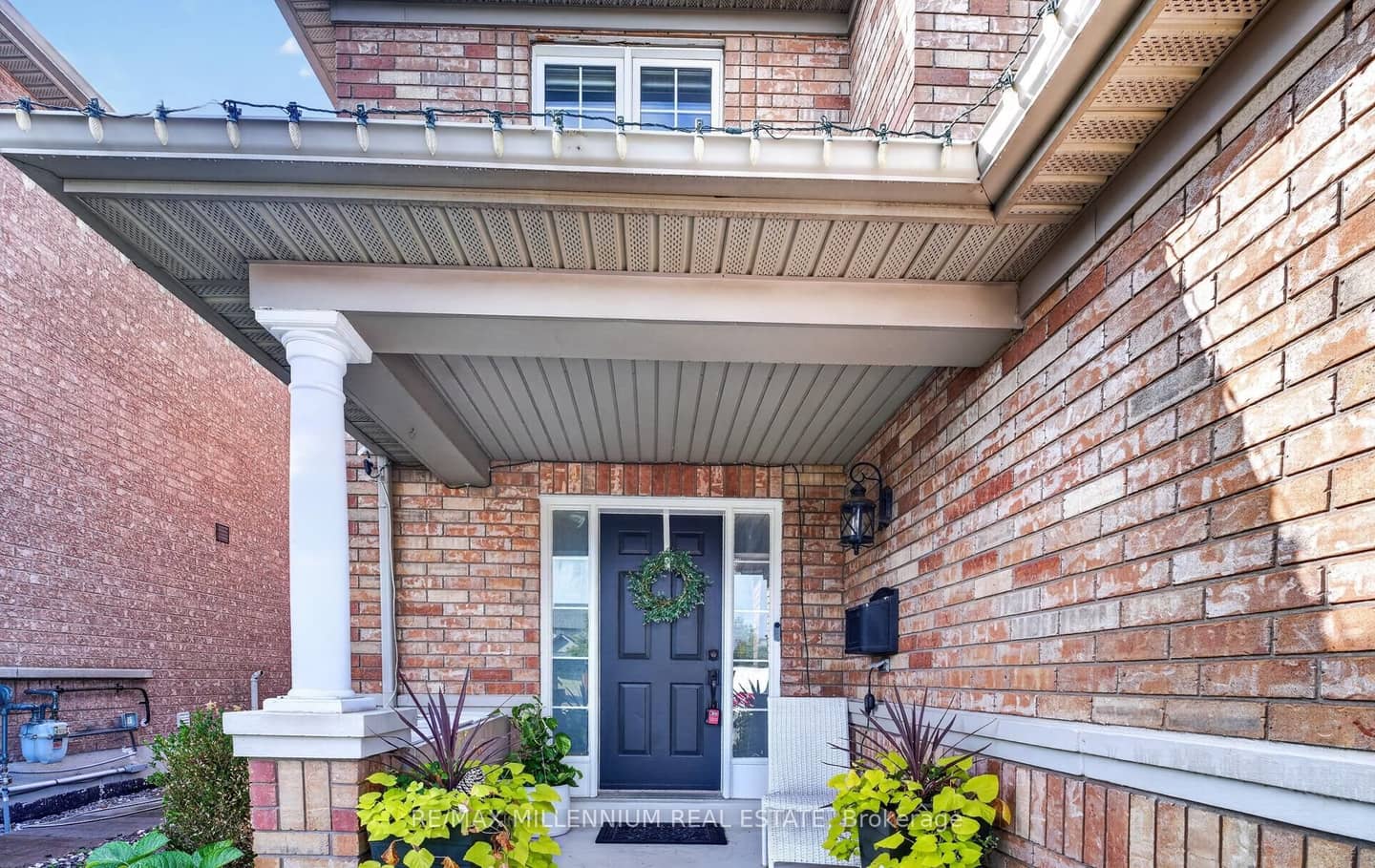 262 Brisdale Drive W, Brampton, ON L7A 2T3