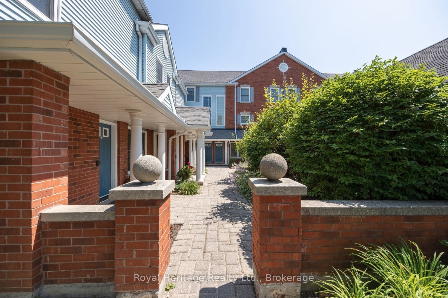 1665 Nash E-16 Drive, Clarington, ON L1E 1S8