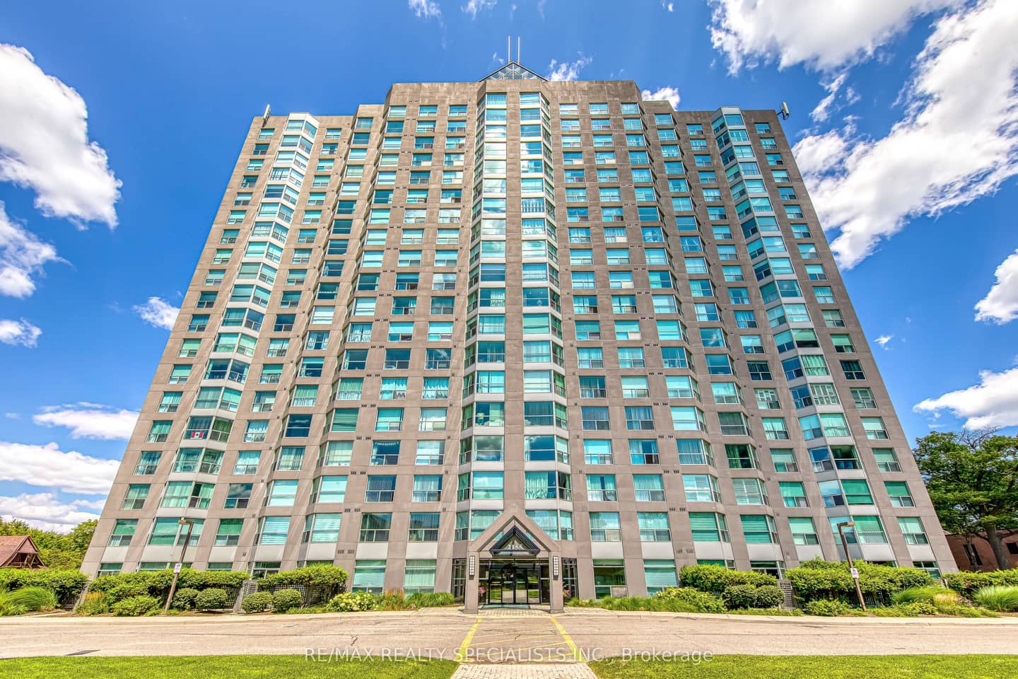 2155 Burnhamthorpe Road W 212, Mississauga, ON L5L 5P4