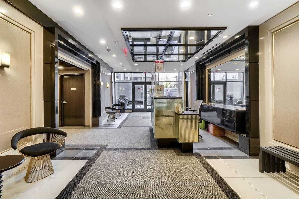 1190 Dundas Street E 1005, Toronto, ON M4M 0C5