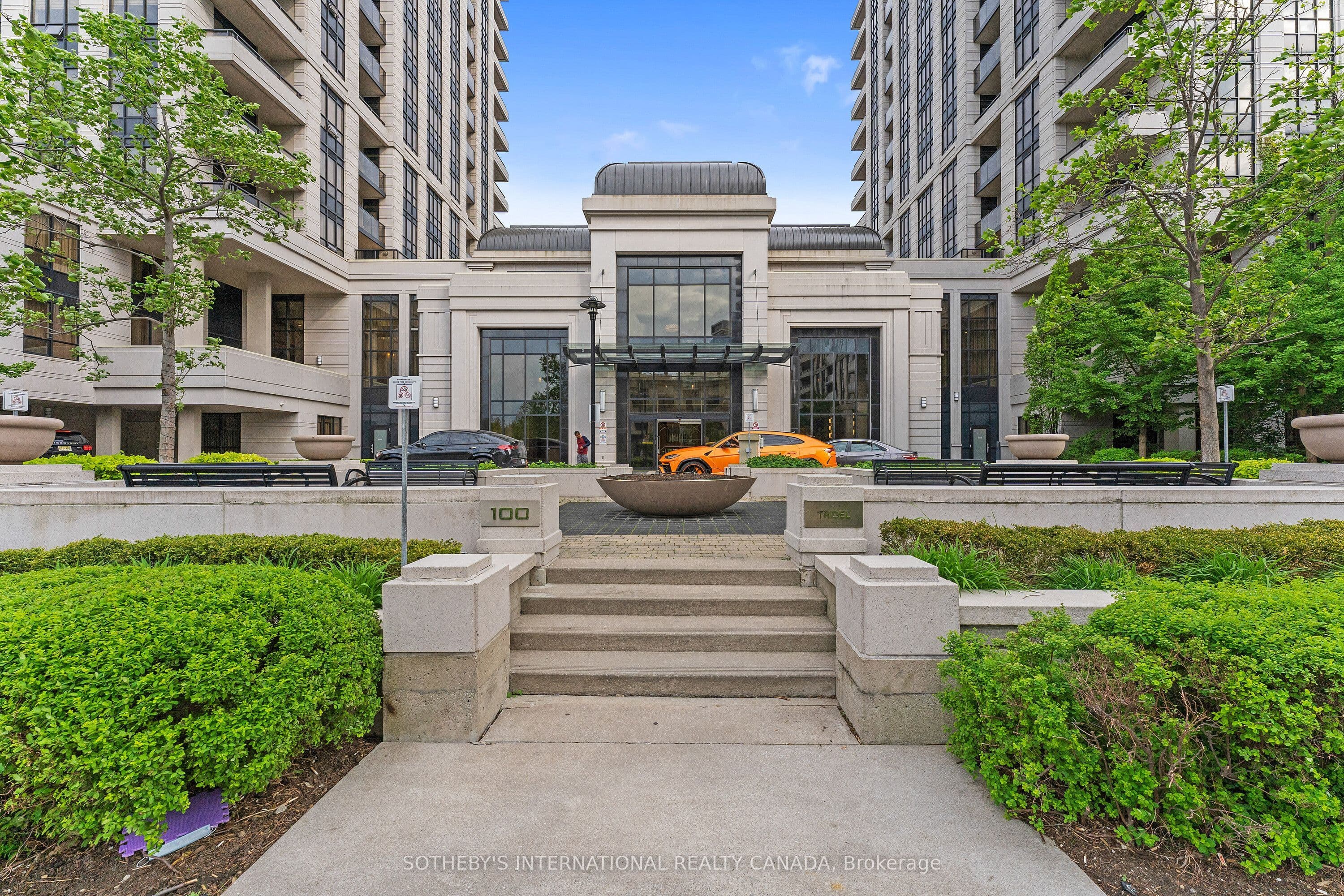 100 Harrison Garden Boulevard 824, Toronto, ON M2N 0C2