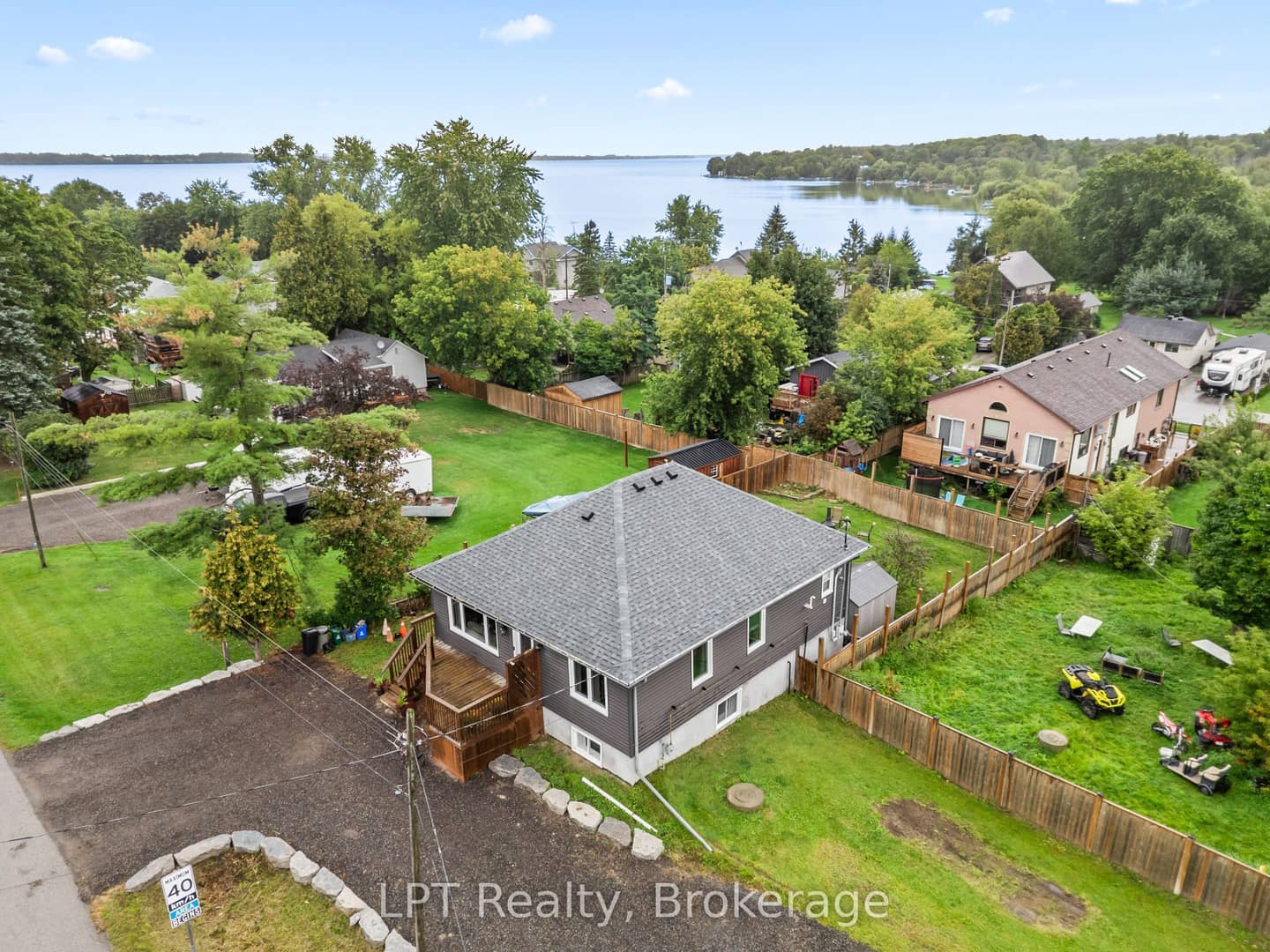 9 Lakeview Avenue, Scugog, ON L0B 1E0