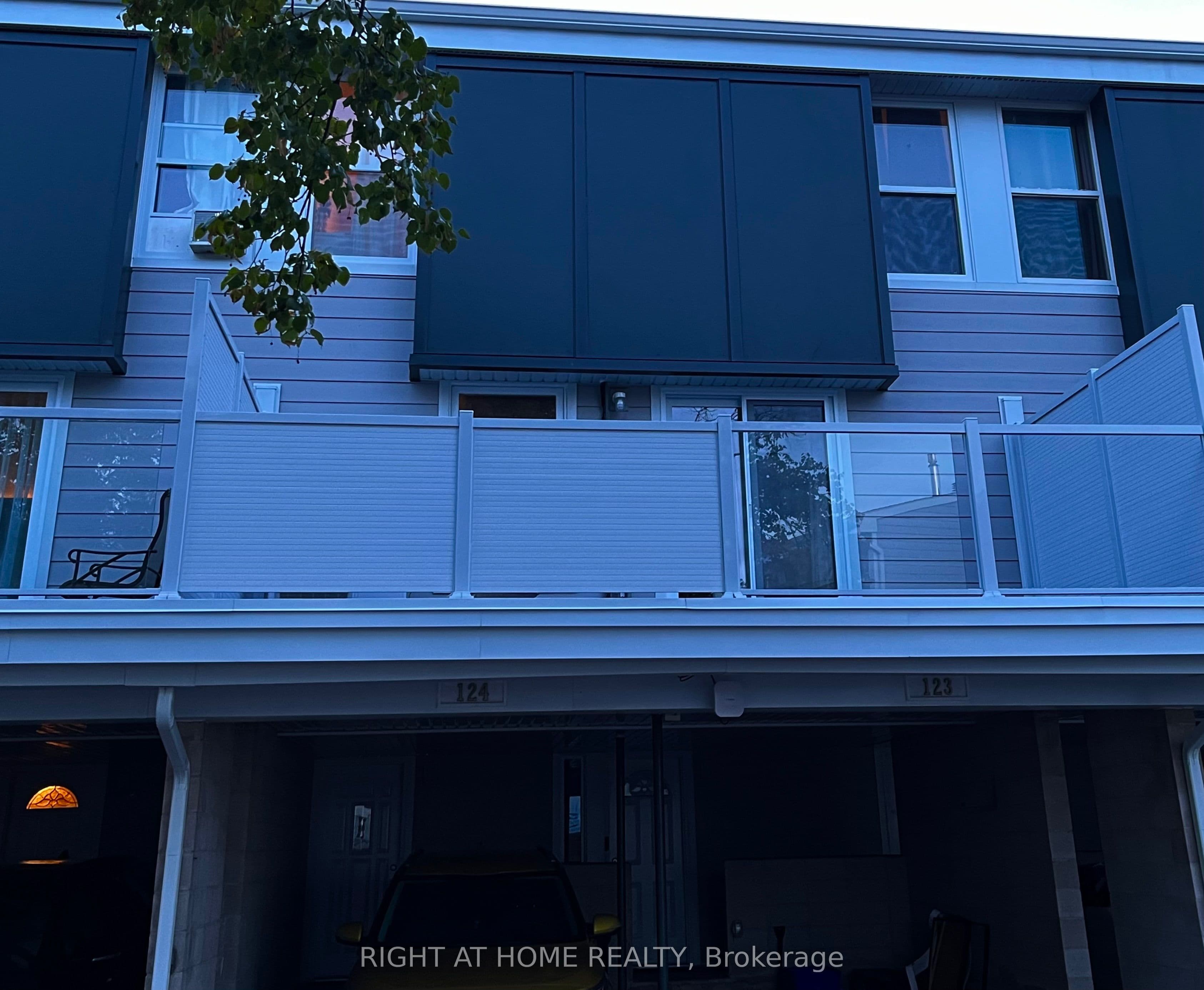 3445 Uplands Drive 124, Hunt Club - Windsor Park Village and Area, ON K1V 9N5