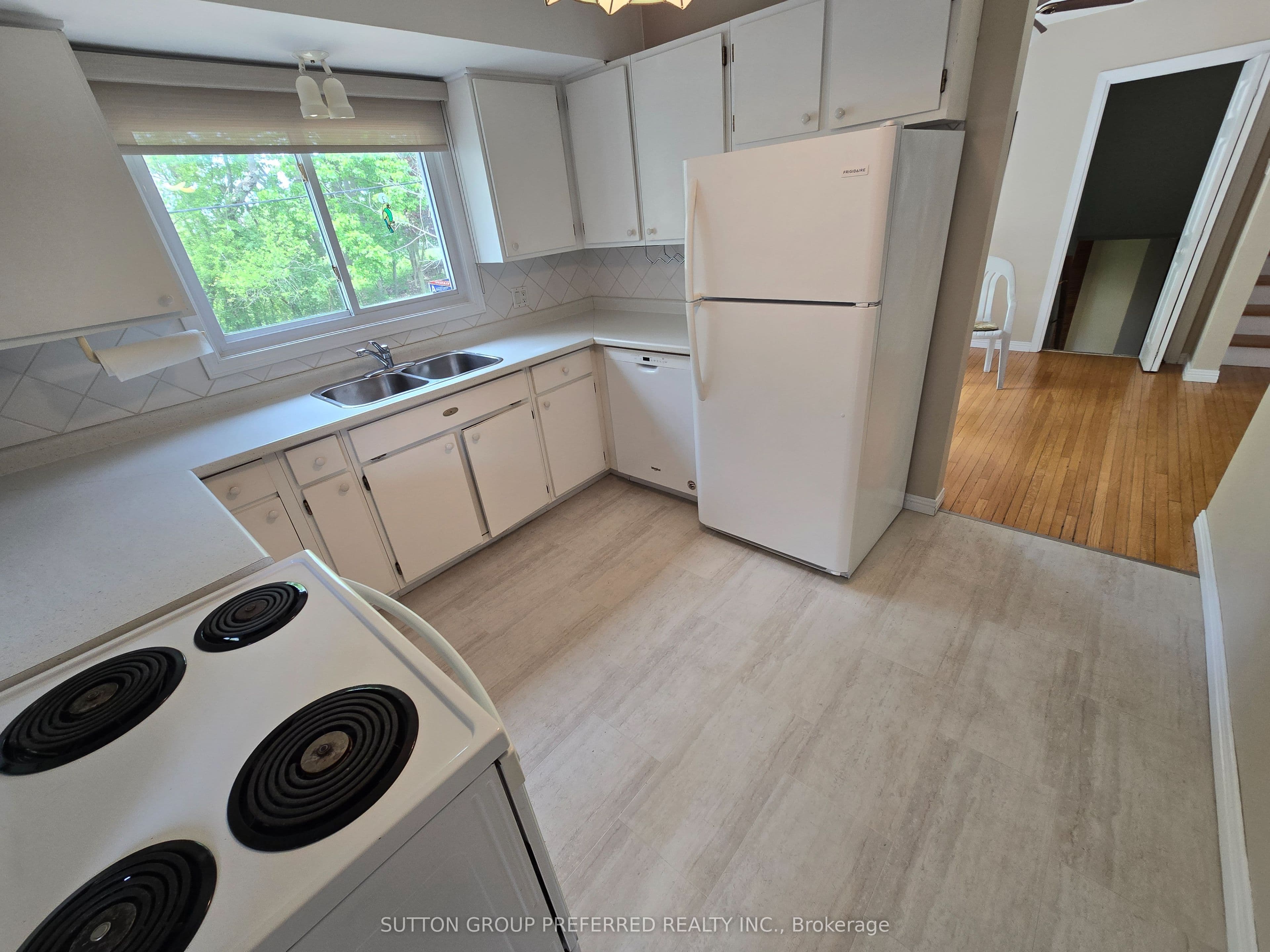17 Agincourt Place, London South, ON N5Z 4E8