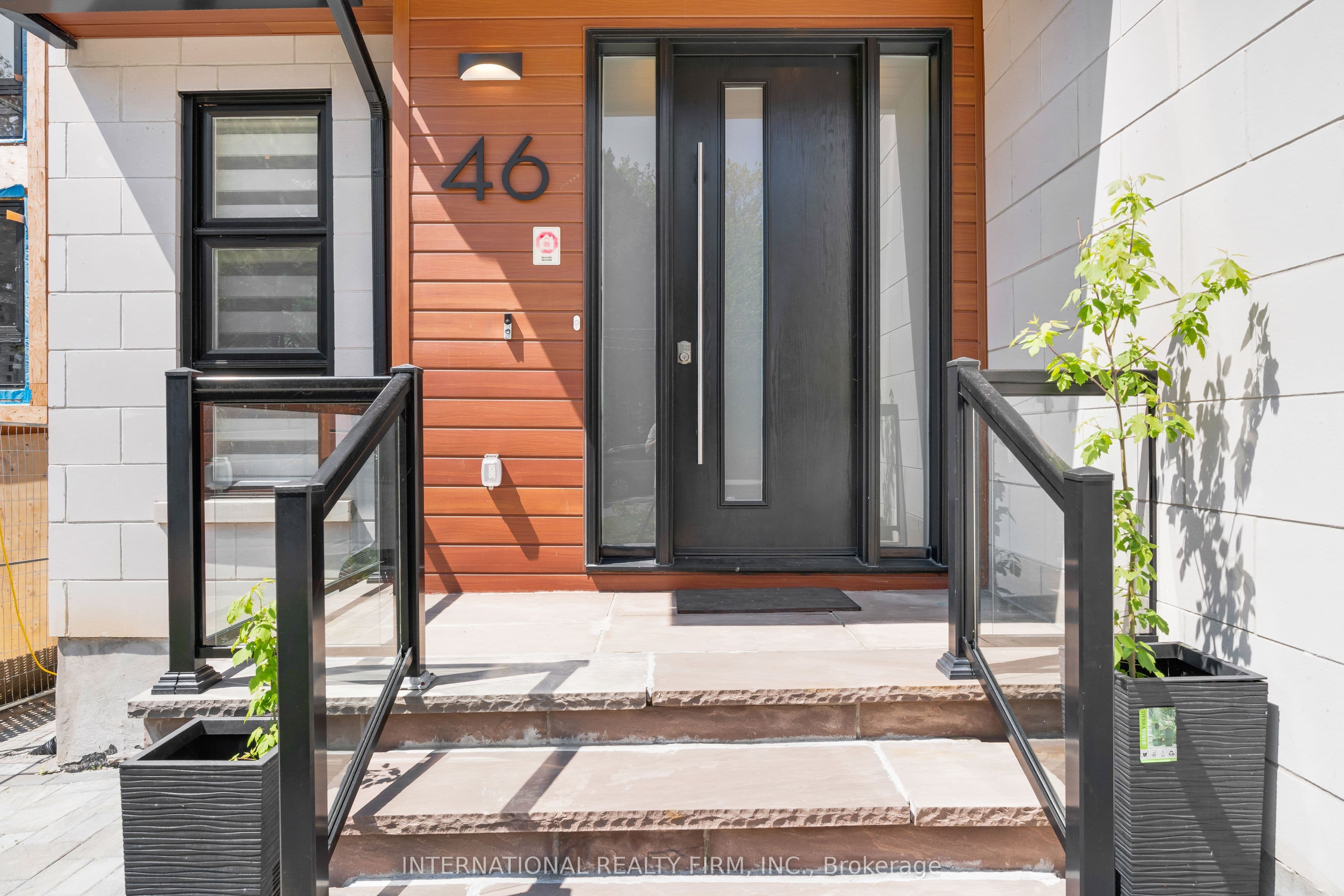 46 Sunnypoint Crescent, Toronto, ON M1M 1B9