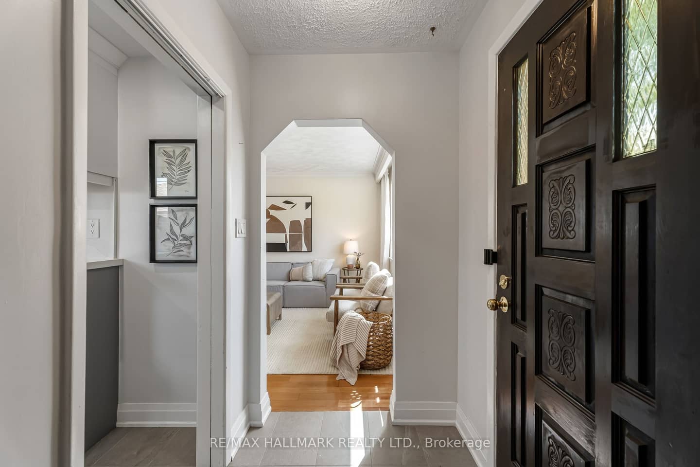 3 Armada Court, Toronto, ON M1G 1W9