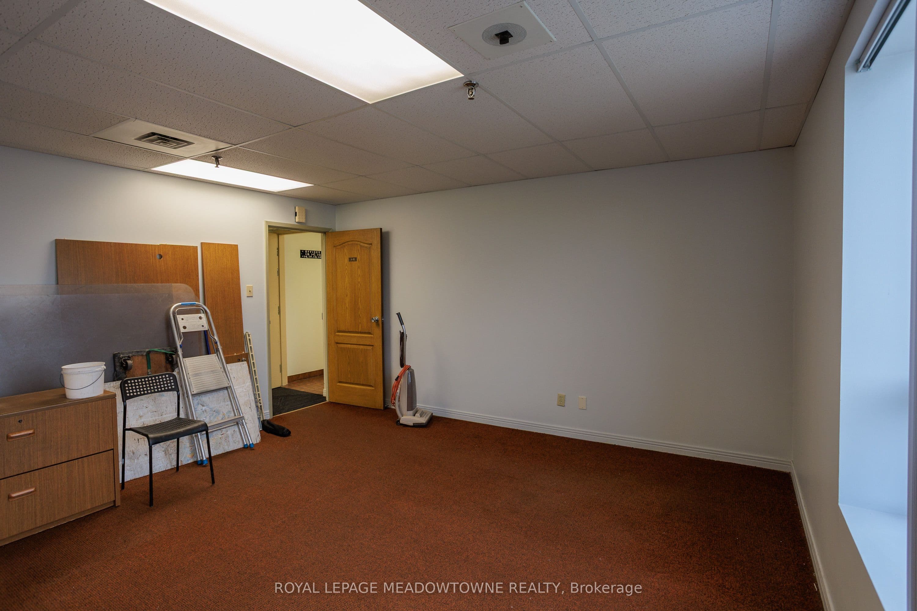 295 Alliance Road C, Milton, ON L9T 4W8