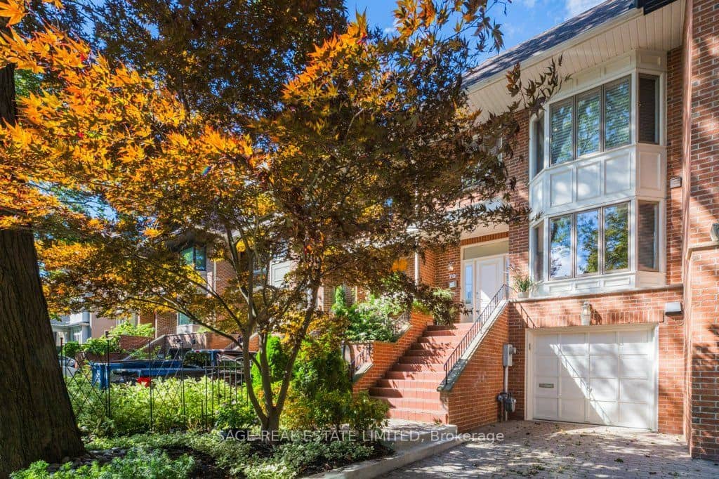 70 Heath Street E, Toronto, ON M4T 1S3