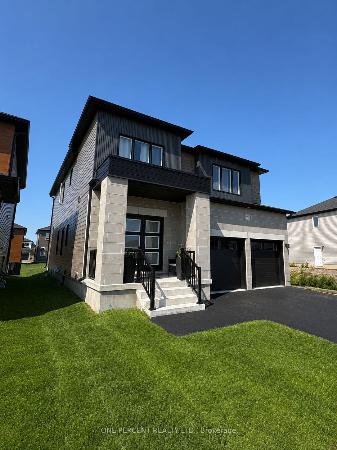 72 Dusenbury Drive, Loyalist, ON K0H 2H0