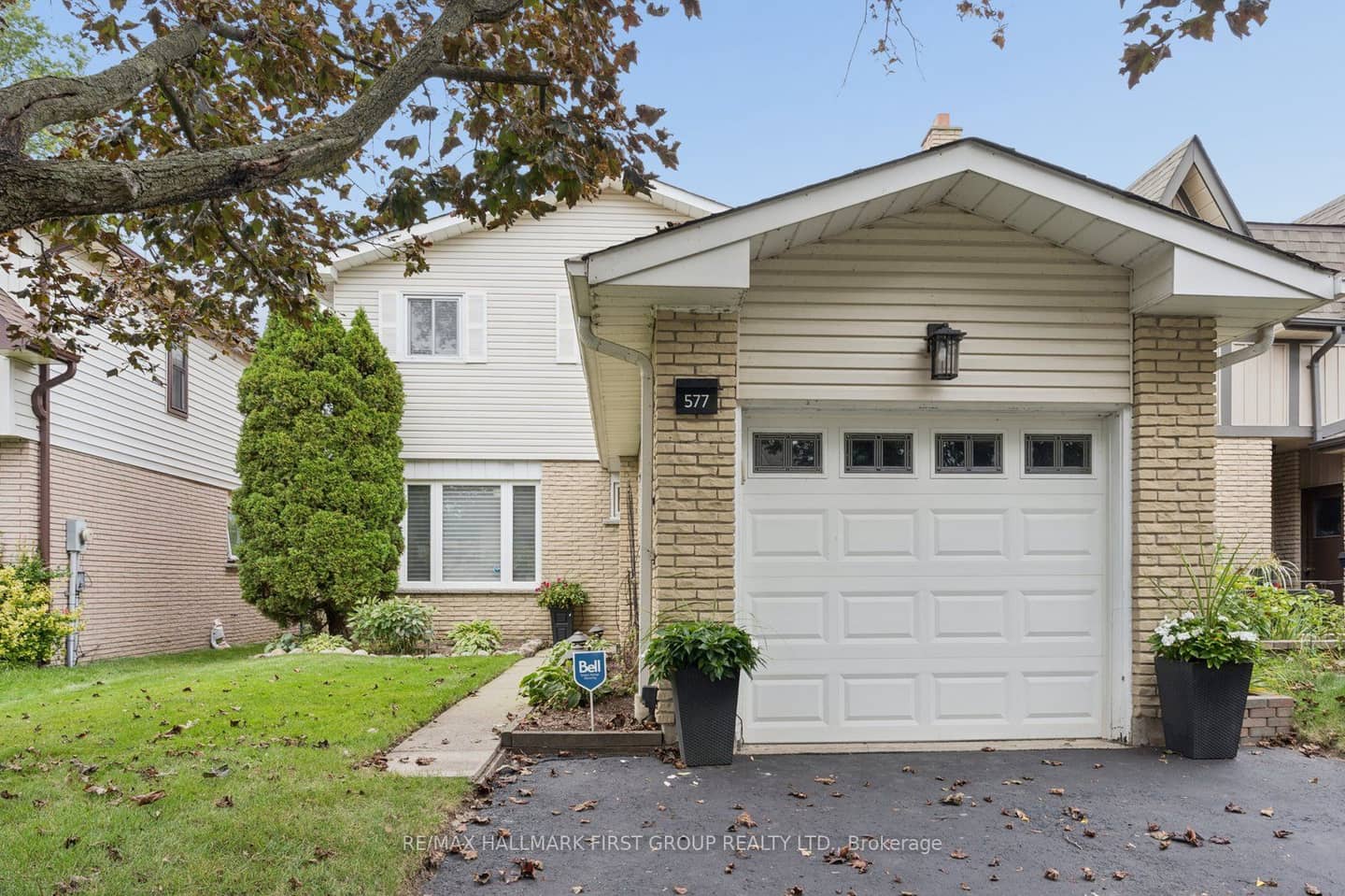 577 Creekview Circle, Pickering, ON L1W 2Z9