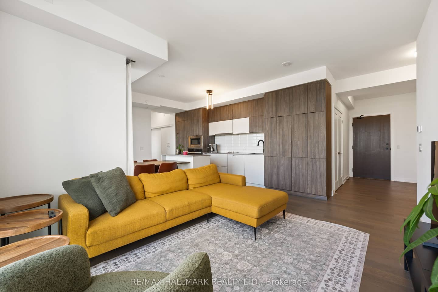 8888 Yonge Street 1103, Richmond Hill, ON L4C 5V6