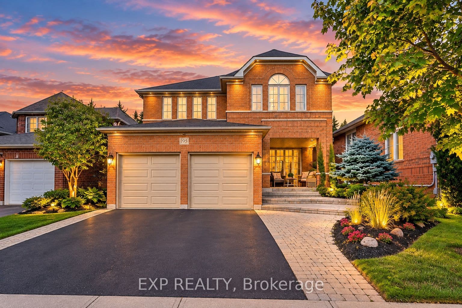 499 Silken Laumann Drive, Newmarket, ON L3X 2H9