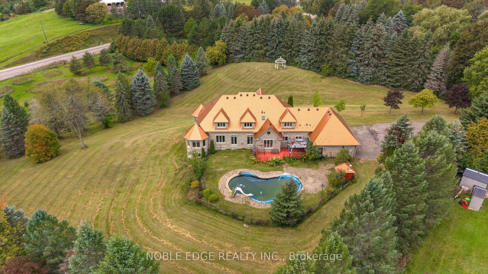 7 Walton Drive, Caledon, ON L7E 0A2