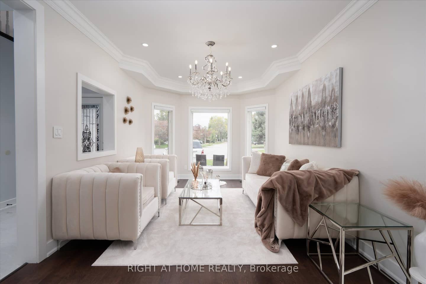 1001 Lytton Court, Pickering, ON L1W 3Z2