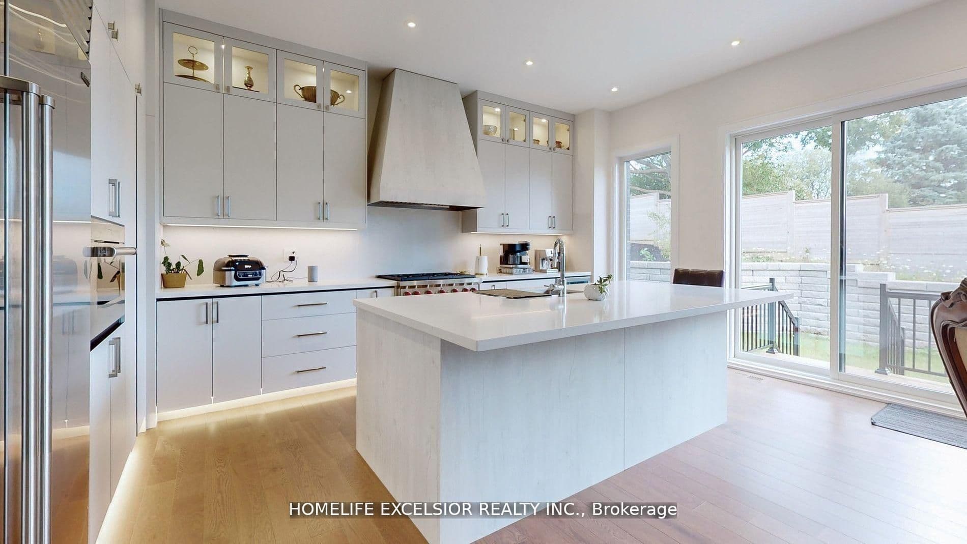24 Limerick Street, Richmond Hill, ON L4E 3W9