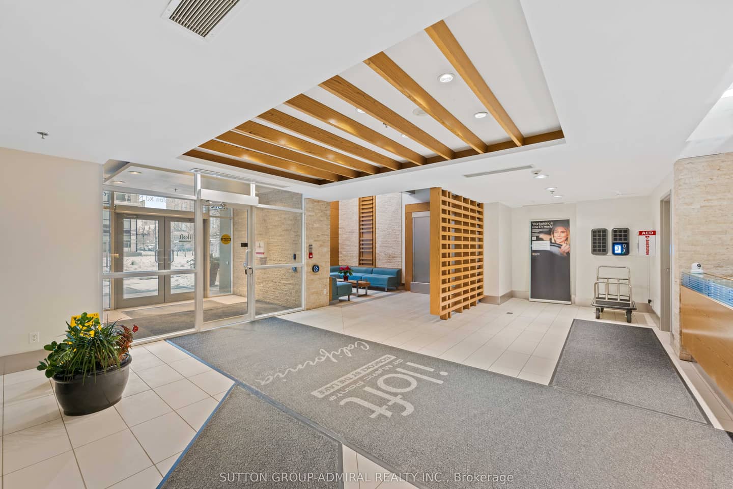 155 Legion Road 2513, Toronto, ON M8Y 0A7