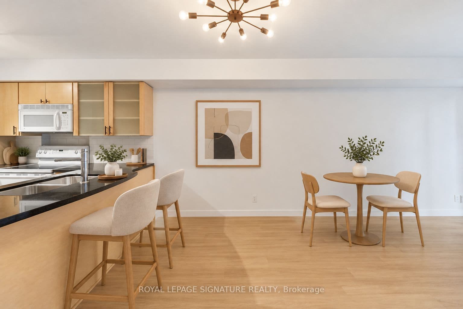 1005 King Street W 405, Toronto, ON M6K 3M8
