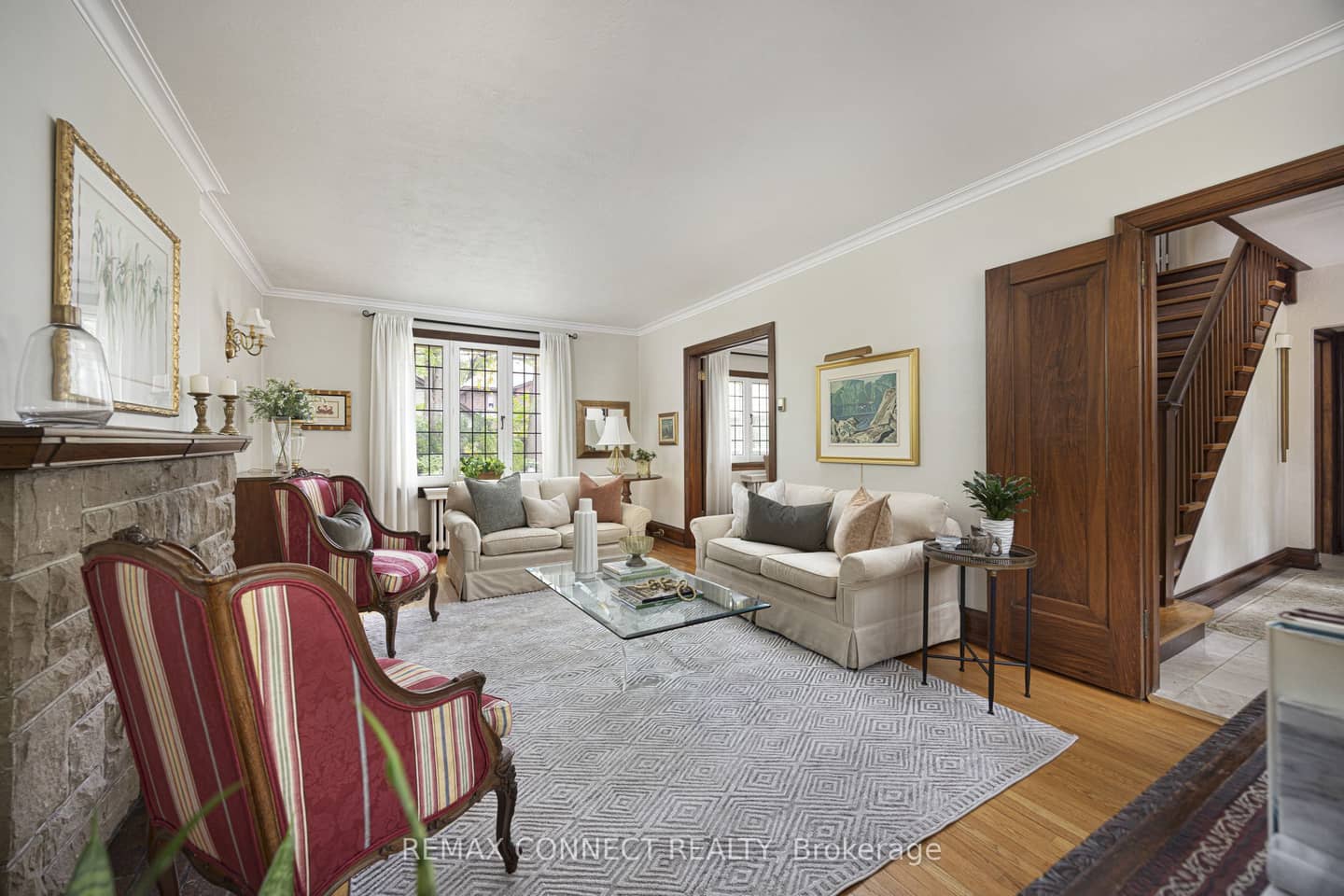 22 Belvedere Boulevard, Toronto, ON M8X 1K1