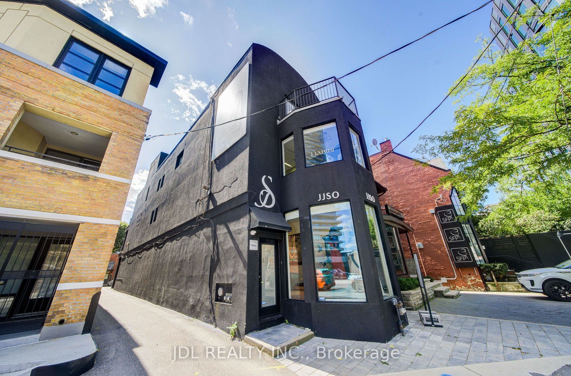 301 Davenport Road, Toronto, ON M5R 1K5
