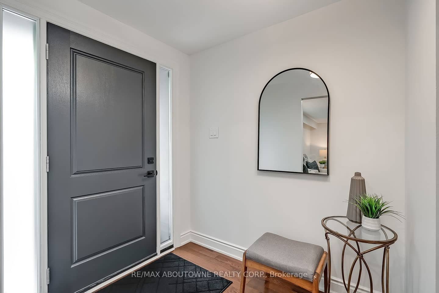 173 Arichat Road, Oakville, ON L6J 5N5