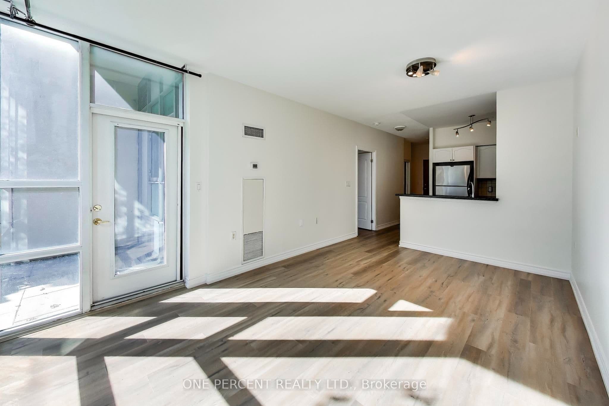 3840 Bathurst Street 109, Toronto, ON M3H 6C6
