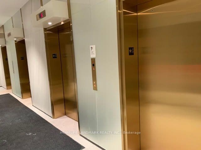 319 Jarvis Street 1701, Toronto, ON M5B 0C8