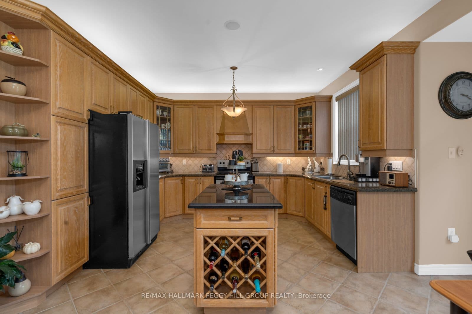 5 Sandringham Drive, Barrie, ON L4N 0J9