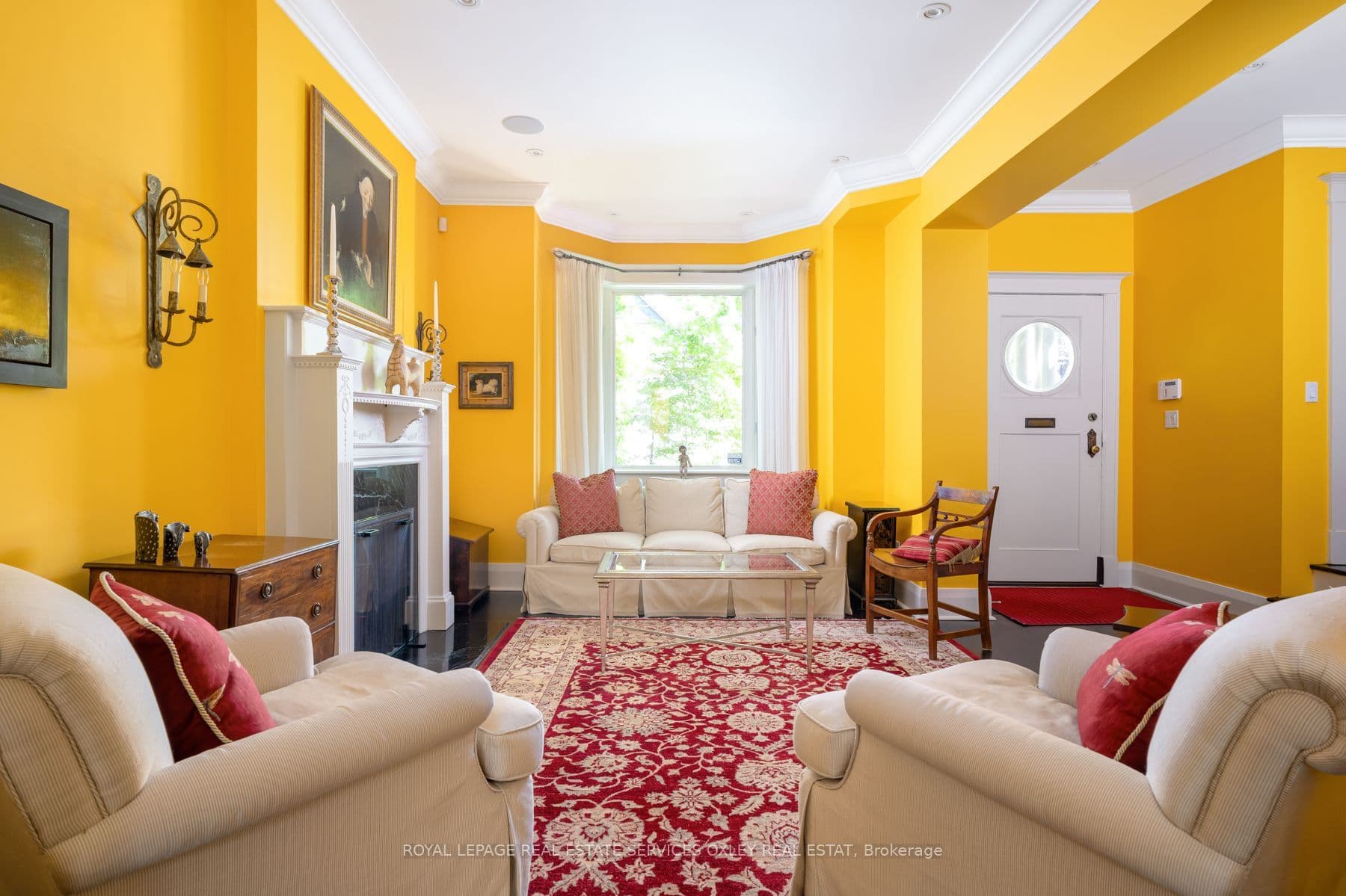 107 Roxborough Street W, Toronto, ON M5R 1T9