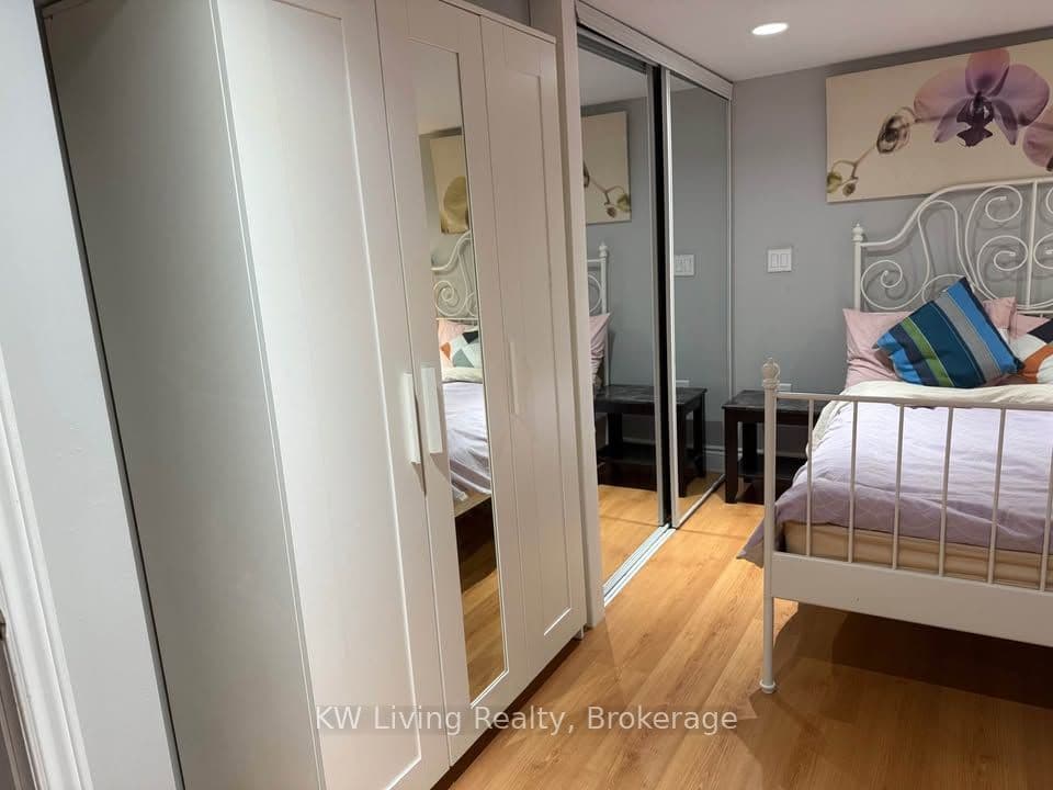 1097 Warden Avenue RM, Toronto, ON N1R 2P5