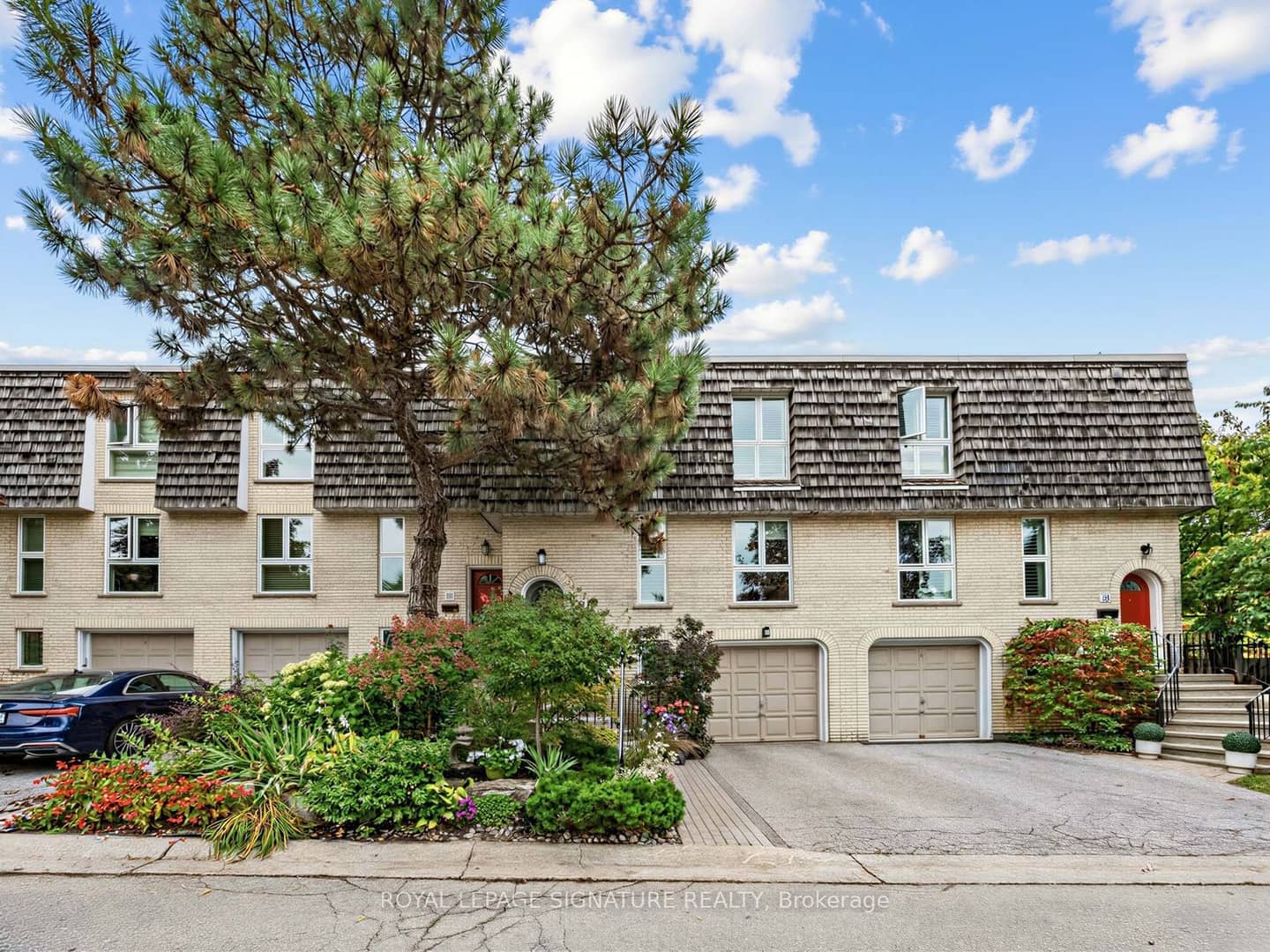 31 Anvil Millway, Toronto, ON M2L 1P9