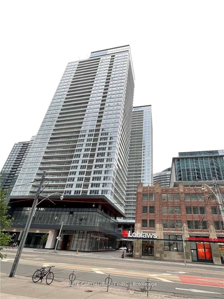 19 Bathurst Street 3607, Toronto, ON M5V 0N2