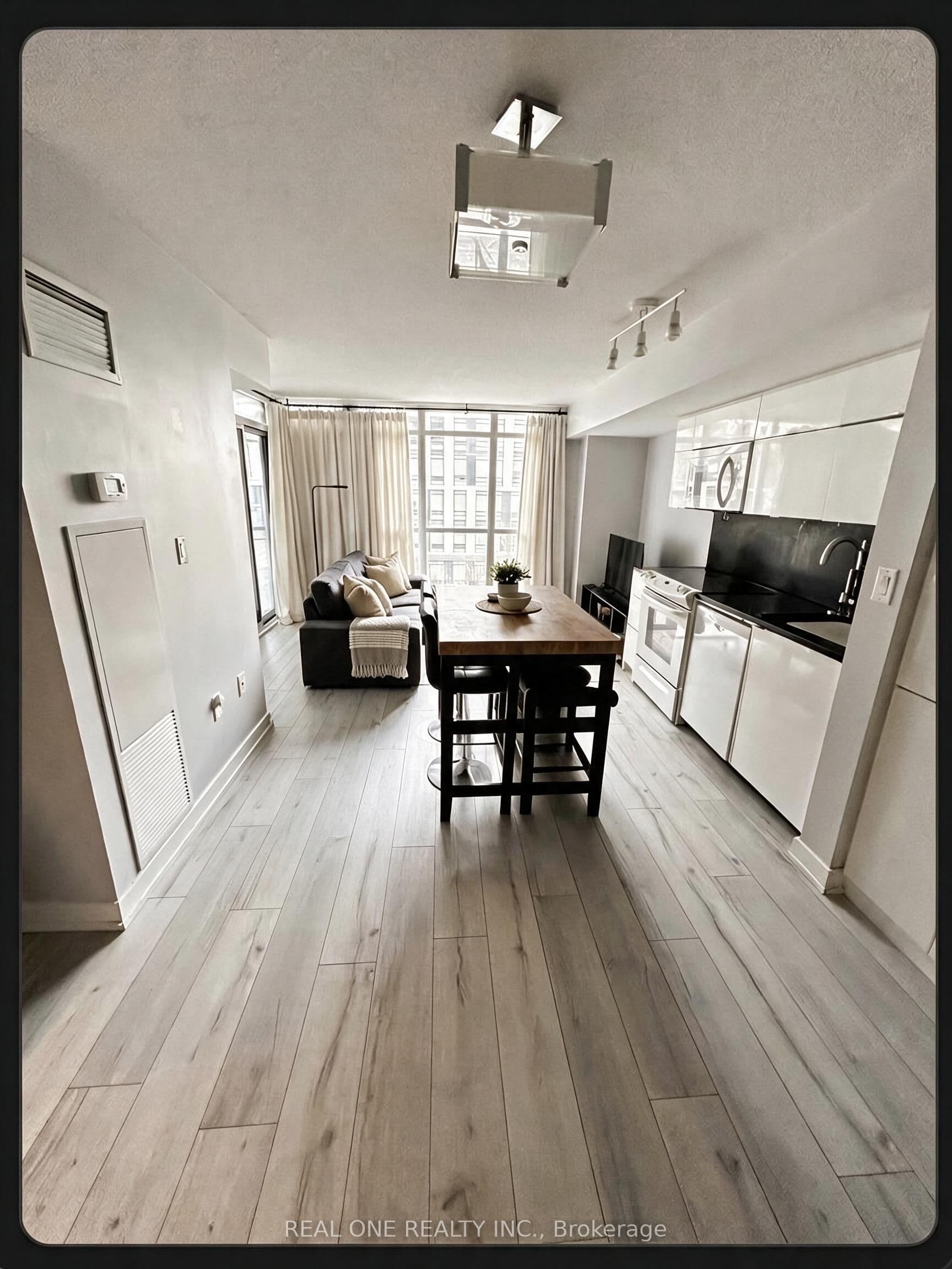 151 Dan Leckie Way 315, Toronto, ON M5V 4B2