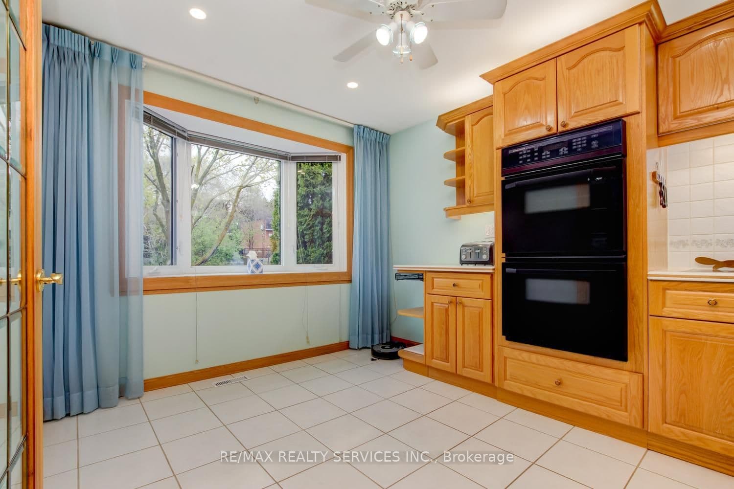 101 George Henry Boulevard, Toronto, ON M2J 1G1
