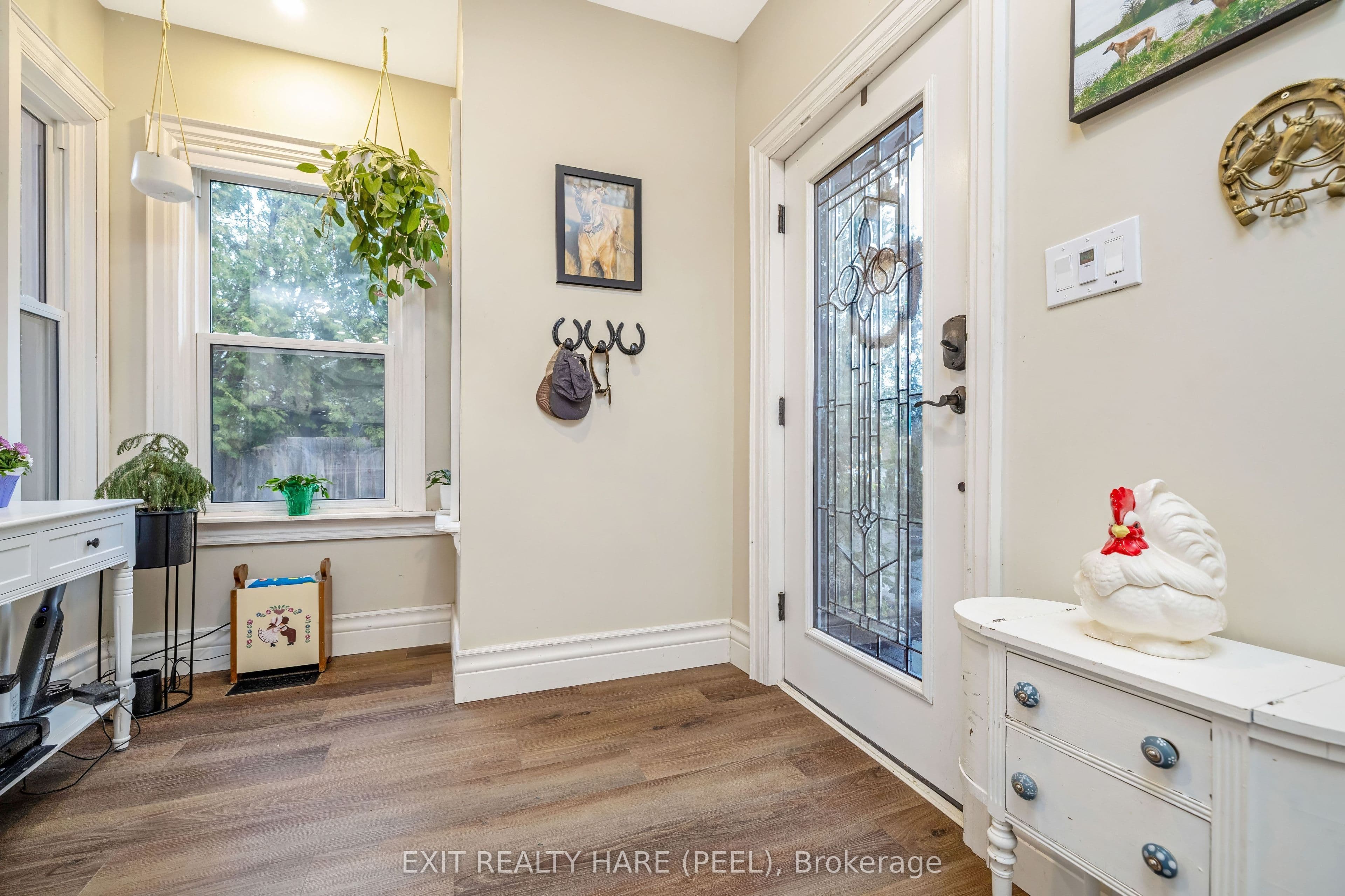 31 Brock Street, Halton Hills, ON L7J 1N3