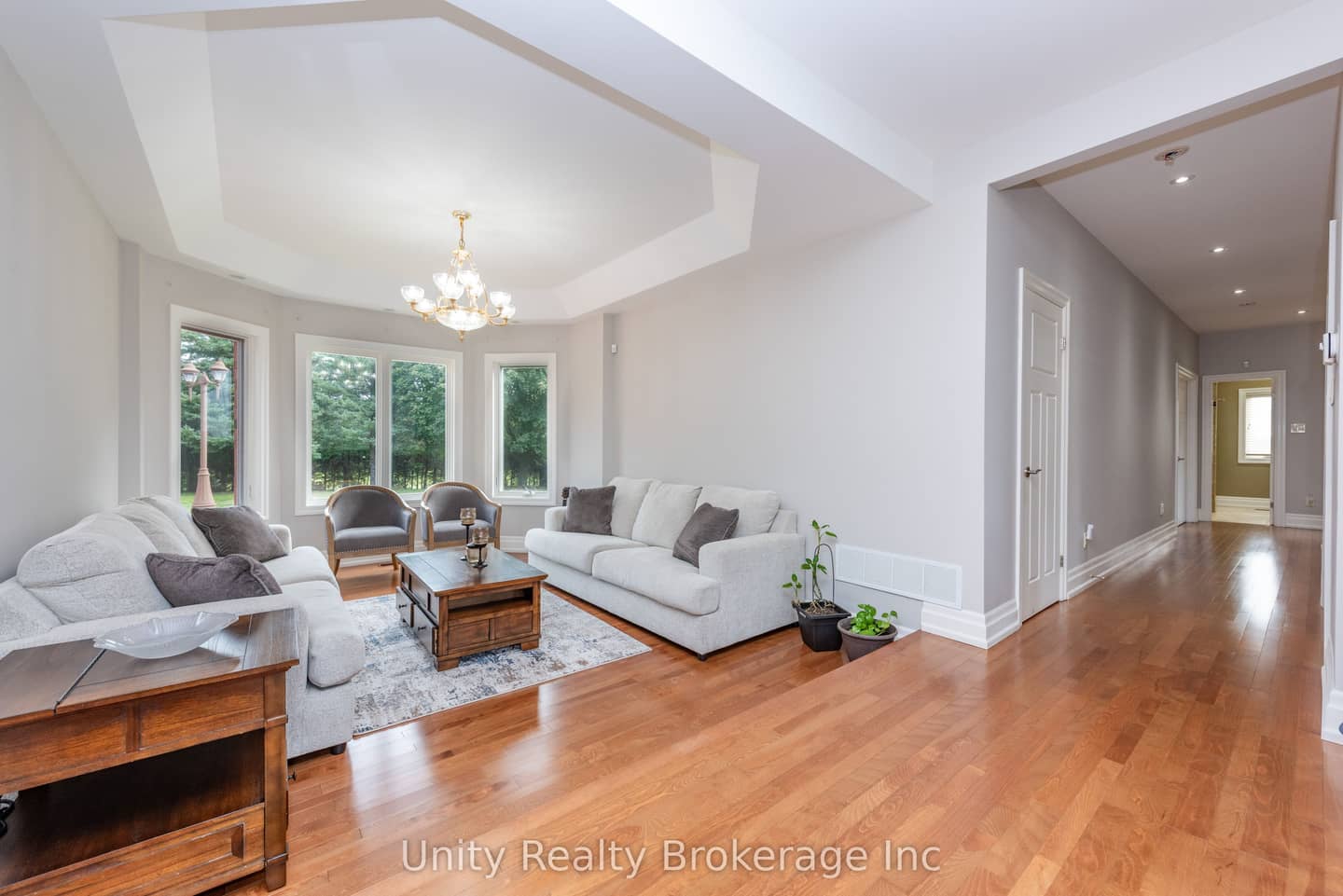 7 Golfdale Court, Caledon, ON L7E 0B3