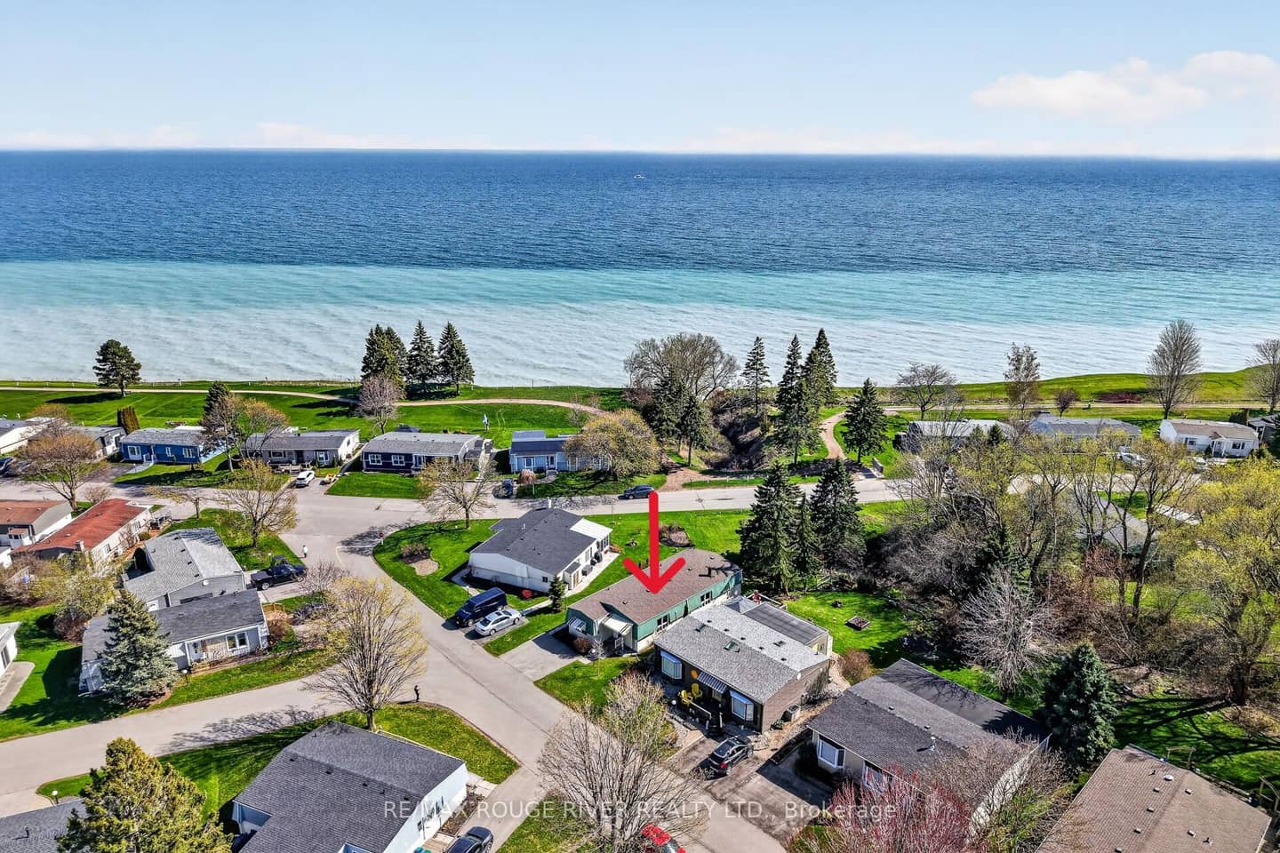22 Eastbank Road, Clarington, ON L1B 1A4