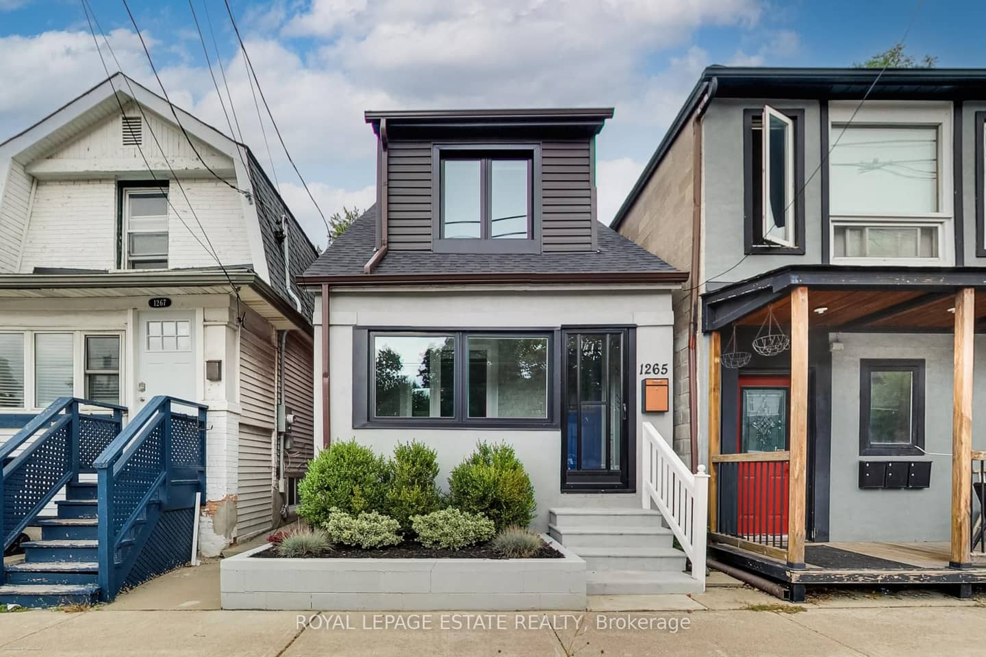 1265 Woodbine Avenue, Toronto, ON M4C 4E5