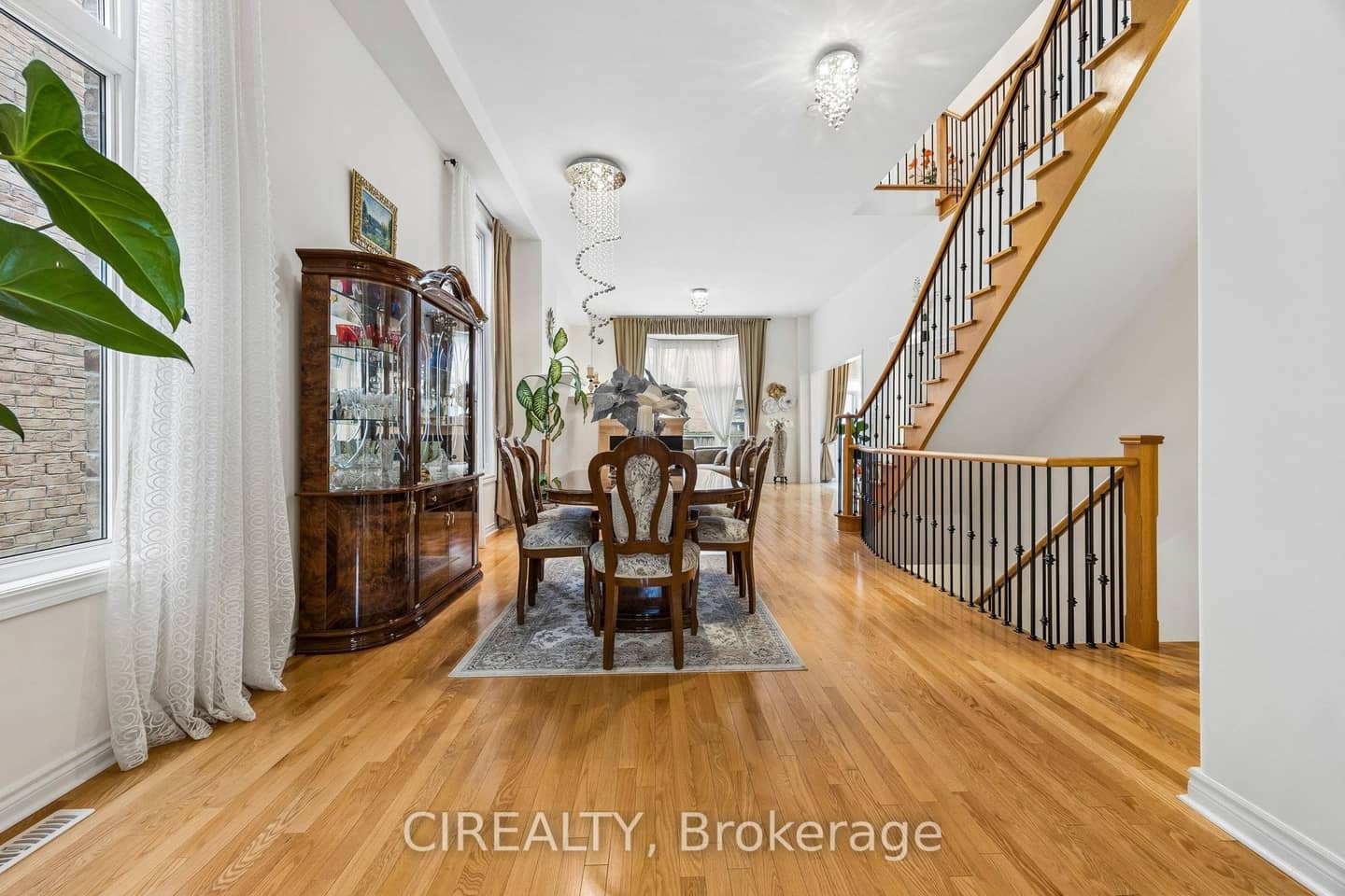 289 Chatfield Drive, Vaughan, ON L4H 3R7