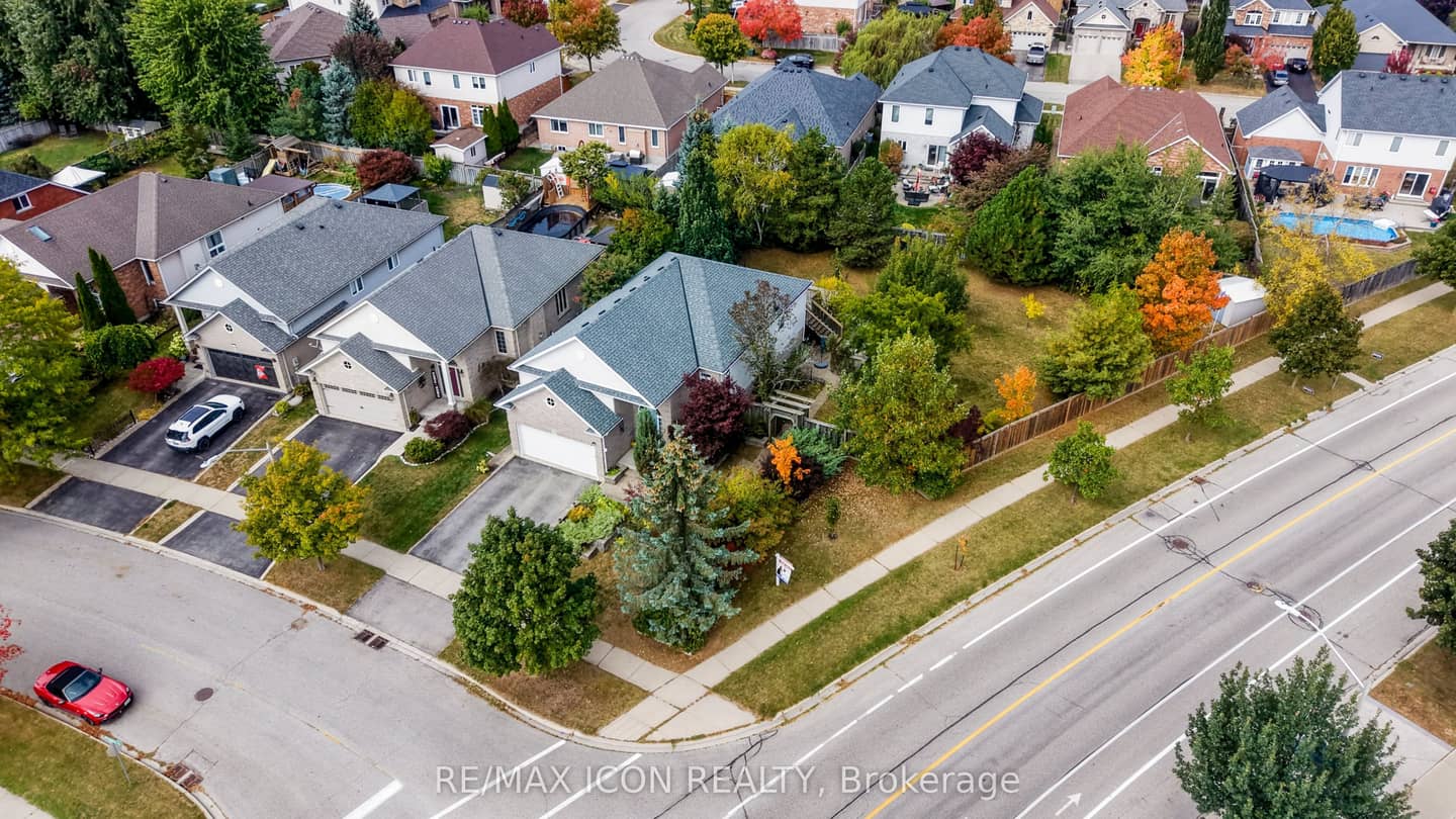 17 Kingsley Road, Halton Hills, ON L7J 2Z5