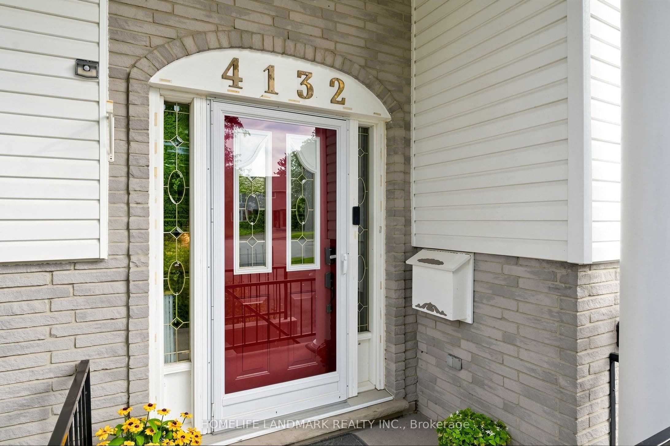 4132 Celia Court, Burlington, ON L7L 5L9